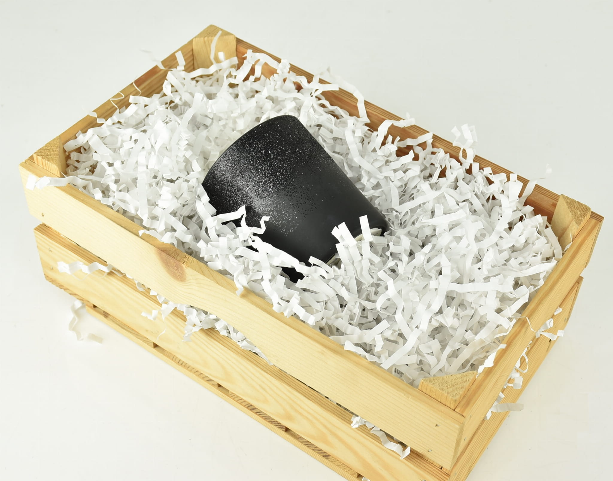 wiorki-papierowe-biale-epacking-skrzynka